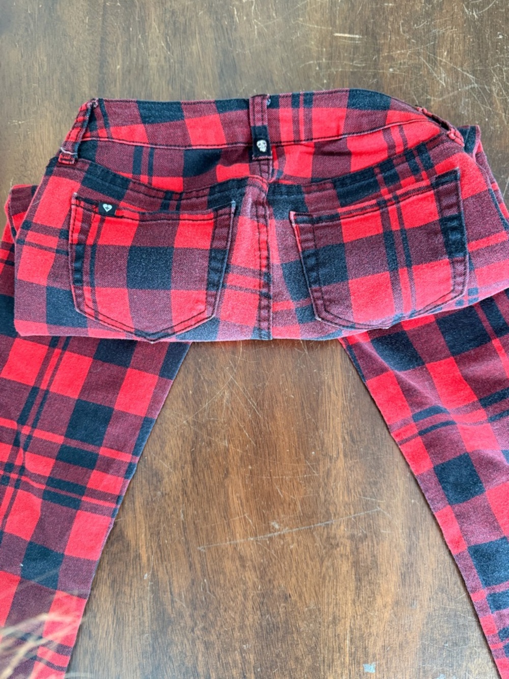 Black heart Red & Black Plaid Skinny Pants with Zip and Patch Details - Picture 6 of 9